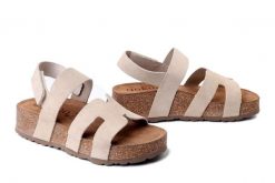 YOKONO WIWI-262 SER CRUDO, sandały damskie. Brązowe sandały damskie Yokono, bez wzorów, z nubiku, bez obcasa, na koturnie, bez zapięcia. Za 239.90 zł.