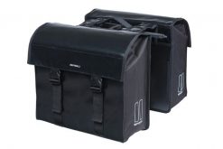 Wodoodporna torba tylnia z tkaniny Basil Urban Load Mik 2.0. Czarne torby sportowe BASIL, bez wzorów, z materiału. Za 372.49 zł.