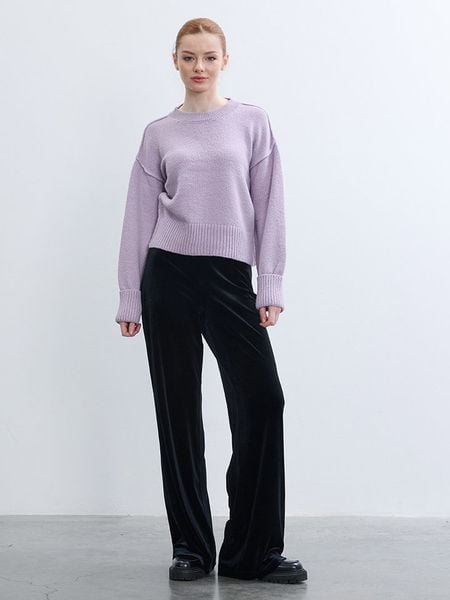 BGN Sweter w kolorze lawendowym rozmiar: 38. Różowe swetry klasyczne damskie BGN, bez kołnierzyka. Za 224.95 zł.