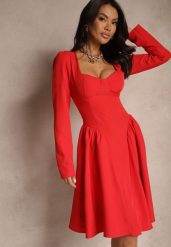 Czerwona Sukienka o Rozkloszowanym Kroju z Gorsetową Górą Tillitte. Czerwone sukienki damskie Renee, bez wzorów, eleganckie, bez ramiączek. W wyprzedaży za 119.99 zł.
