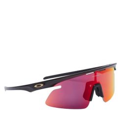 Okulary przeciwsłoneczne Oakley. Czarne okulary przeciwsłoneczne damskie Oakley. Za 949.99 zł.