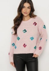 Jasnoróżowy Sweter z Tłoczonej Dzianiny z Wiskozą Zdobiony Cekinowymi Kwiatami Edamara. Czerwone swetry klasyczne damskie Born2be, l, z dzianiny, bez kołnierzyka. Za 89.99 zł.