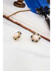 Pierres delicates Kolczyki-wkrętki w kolorze jasnoróżowym z perłami rozmiar: onesize. Różowe kolczyki damskie Pierres delicates, z perłą, z mosiądzu. Za 104.39 zł.