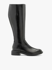 Eleganckie czarne kozaki z szeroką cholewką. Czarne kozaki damskie Ryłko, z gumy, z okrągłym noskiem, bez obcasa, na obcasie, bez zapięcia. Za 699.99 zł.