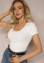 Biała Bluzka z Trójkątnym Dekoltem z Koronką Thisalla. Białe bluzki damskie Renee, l, bez wzorów, z bawełny, eleganckie, bez kołnierzyka, bez ramiączek. Za 54.99 zł.