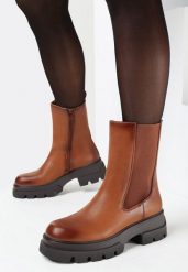 Jasnobrązowe Botki Na Platformie z Tłoczeniami i Elastyczną Wstawką Visima. Brązowe botki damskie Born2be, eleganckie, bez obcasa, na platformie, bez zapięcia. Za 119.99 zł.
