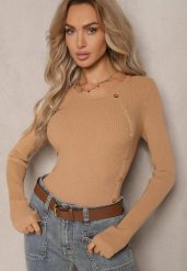 Beżowy Sweter z Wiskozą Ozdobiony Metalicznymi Aplikacjami Malittia. Brązowe swetry klasyczne damskie Renee, na zimę, m, z wiskozy, bez kołnierzyka. Za 84.99 zł.