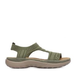 Sandały Rieker. Zielone sandały damskie Rieker, bez wzorów, bez obcasa, na płaskiej podeszwie, bez zapięcia. Za 299.99 zł.