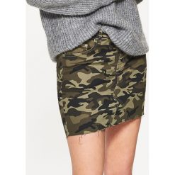 Minispódnica moro - Khaki. Spódnice damskie marki FOUGANZA. W wyprzedaży za 29.99 zł.