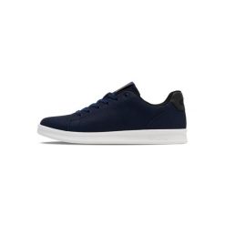 Sneakersy Hummel COURT LINE WT. Niebieskie obuwie sportowe casual damskie Hummel, bez zapięcia. Za 181.50 zł.