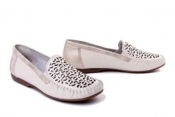 RIEKER L6350-60 beige, półbuty damskie. Brązowe półbuty damskie Rieker, na lato, w ażurowe wzory, bez obcasa, bez zapięcia. Za 254.92 zł.