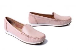 MARCO TOZZI 24600-42 408 nude, półbuty damskie. Czerwone półbuty damskie Marco Tozzi, bez wzorów, ze skóry, bez obcasa, bez zapięcia. Za 174.93 zł.