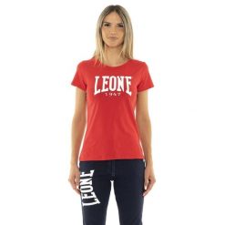 Koszulka z bawełna na czas wolny na co dzień. Czerwone bluzki damskie LEONE 1947 APPAREL, bez wzorów, z bawełny, sportowe, bez kołnierzyka, bez ramiączek. W wyprzedaży za 62.11 zł.