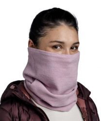 Komin sportowy unisex Buff® Merino Fleece Lilac Sand z wełny merynosów. Czerwone kominy damskie Buff, na zimę, bez wzorów, z elastanu. Za 163.20 zł.