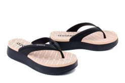 AZALEIA 19180 Maria BM637 black/beige, klapki japonki damskie. Czarne klapki damskie Azaleia, bez wzorów, bez obcasa, bez zapięcia. Za 184.90 zł.