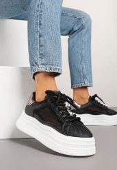 Czarne Sneakersy na Grubej Podeszwie z Tłoczeniem Elliliana. Czarne obuwie sportowe damskie Born2be, z jeansu, bez zapięcia. Za 84.99 zł.