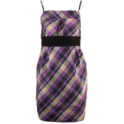 Sukienka damska Nell Ellen fioletowa. Fioletowe sukienki damskie ENELL, bez wzorów, eleganckie, bez ramiączek. Za 115.99 zł.