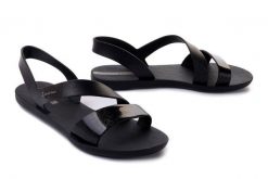 IPANEMA VIBE Sandal Fem 82429 black/glitter black, sandały damskie. Czarne sandały damskie Ipanema, bez wzorów, bez obcasa, bez zapięcia. Za 83.94 zł.