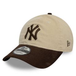 Czapka z daszkiem New Era. Brązowe czapki z daszkiem damskie New Era, bez wzorów. Za 159.99 zł.
