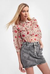 Bluzka z żabotem CUSTOMMADE. Bluzki damskie Custommade, bez wzorów, bez kołnierzyka, bez ramiączek. W wyprzedaży za 641.97 zł.
