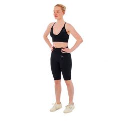 Damski zestaw sportowy Xtreme - krótkie legginsy + biustonosz sportowy - Czarny. Czarne legginsy damskie XTREME SOCKSWEAR, bez wzorów. Za 177.99 zł.