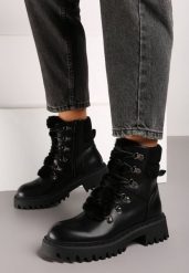 Czarne Causualowe Trapery Zdobione Futerkiem na Języku Charnas. Czarne trapery damskie Born2be, na zimę, z futra, bez zapięcia. Za 119.99 zł.