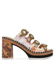 Laura Vita Klapki Naomio 10 Beżowy. Brązowe klapki damskie LAURA VITA, bez wzorów, ze skóry, bez obcasa, bez zapięcia. Za 439.99 zł.