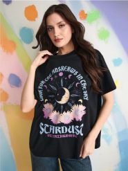 Koszulka damska - czarny. Czarne koszulki damskie Sinsay, l, bez wzorów, z bawełny, bez kołnierzyka, bez ramiączek. Za 25.99 zł.