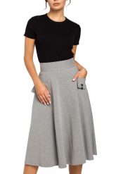 Spódnica rozkloszowana z wysokim stanem i kieszeniami szara. Szare spódnice damskie Sukienki.shop, do pracy, xl, bez wzorów, z bawełny, biznesowe. Za 129.00 zł.