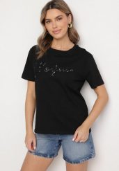 Czarny T-shirt z Bawełny o Kroju Oversize z Haftem i Cekinami Uliowena. Czarne t-shirty damskie Born2be, m, bez wzorów, z bawełny, bez kołnierzyka. Za 34.99 zł.