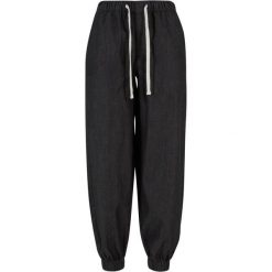 Damskie spodnie dresowe Urban Classics. Czarne spodnie dresowe damskie Urban Classics, bez wzorów, z bawełny, do biegania. Za 147.00 zł.