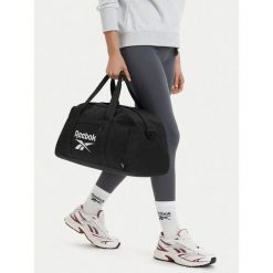 Torba sportowa Reebok. Czarne torby sportowe Reebok, bez wzorów. Za 119.99 zł.