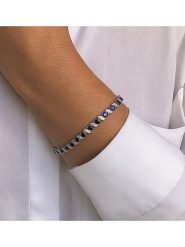 Les Petites Précieuses Srebrna bransoletka z cyrkoniami rozmiar: onesize. Niebieskie bransoletki damskie Les Petites Précieuses, srebrne. Za 368.45 zł.