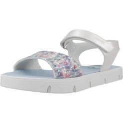 Sandały PABLOSKY 447707P Biały. Białe sandały damskie Pablosky, bez wzorów, z syntetyku, bez obcasa, bez zapięcia. Za 204.99 zł.