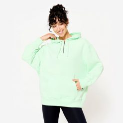 Bluza z kapturem damska Domyos Gym & Pilates 520 Oversize. Zielone bluzy damskie DOMYOS, s, bez wzorów, z bawełny, z kapturem. W wyprzedaży za 79.99 zł.