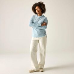 Damska bluza Mayse Marl. Niebieskie bluzy damskie Regatta, bez wzorów, z kapturem. Za 178.50 zł.