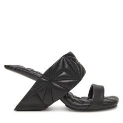 Klapki United Nude. Czarne klapki damskie United Nude, bez wzorów, bez obcasa, bez zapięcia. Za 839.99 zł.