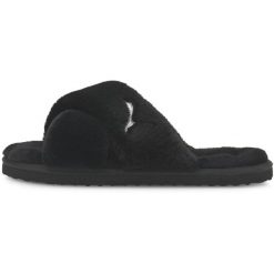 Klapki Puma Fluff X Strap, Kobiety. Białe klapki damskie Puma, bez wzorów, bez obcasa, bez zapięcia. Za 190.00 zł.