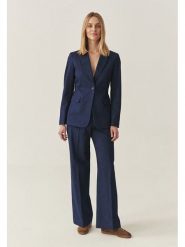 TATUUM Spodnie w kolorze granatowym rozmiar: 40. Niebieskie spodnie materiałowe damskie TATUUM, bez wzorów, z materiału. Za 215.21 zł.