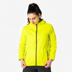 Kurtka do biegania przeciwdeszczowa damska Kiprun Run 900 Rain. Szare kurtki sportowe damskie KIPRUN, na zimę, l, bez wzorów, z materiału, bez kaptura. Za 399.99 zł.