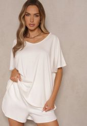 Biały T-shirt z Wiskozą w Stylu Nietoperza Liofala. Białe t-shirty damskie Renee, bez wzorów, z jeansu, bez kołnierzyka. Za 49.99 zł.