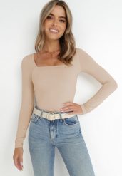 Beżowa Bluzka Alexusi. Brązowe bluzki damskie Born2be, l, bez wzorów, z dzianiny, eleganckie, bez kołnierzyka, bez ramiączek. Za 69.99 zł.