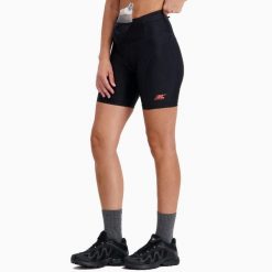 Damskie legginsy do biegania i trailu PERFORMANCE TIGHT. Czarne legginsy damskie BODYCROSS, xs, bez wzorów, ze skóry. W wyprzedaży za 275.99 zł.