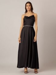 APART Sukienka w kolorze czarnym rozmiar: 40. Czarne sukienki damskie Apart, bez wzorów, bez ramiączek. Za 239.99 zł.