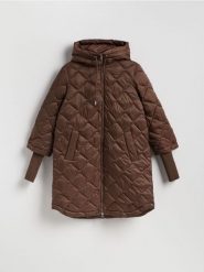 Długa kurtka z kapturem - ciemnobrązowy. Brązowe kurtki damskie Reserved, l, bez wzorów, z tkaniny, z kapturem. Za 179.99 zł.