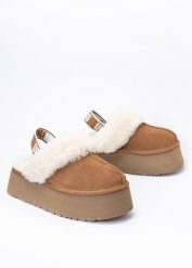 Kapcie damskie brązowe UGG W FUNKETTE. Brązowe kapcie damskie Ugg, ze skóry. Za 589.00 zł.