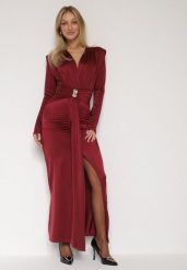 Bordowa Elegancka Sukienka z Trenem i Rozcięciem Atissa. Czerwone sukienki damskie Born2be, z aplikacjami, eleganckie, bez ramiączek. Za 149.99 zł.