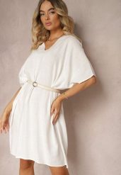 Biała Pudełkowa Sukienka z Bawełny z Krótkim Rękawem i Trójkątnym Dekoltem Vikana. Białe sukienki damskie Renee, bez wzorów, z bawełny, eleganckie, bez ramiączek. W wyprzedaży za 47.99 zł.