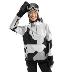 Kurtka snowboardowa damska W1-W Tibet. Czarne kurtki sportowe damskie SIROKO, l, bez wzorów, z softshellu, bez kaptura. W wyprzedaży za 297.00 zł.
