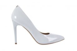 Szpilki Bayla-056 1810-799 Niebieski, Skóra naturalna lakierowana - 38. Niebieskie szpilki damskie Bayla, bez wzorów, z lakierowanej skóry, bez obcasa, na szpilce, bez zapięcia. W wyprzedaży za 179.10 zł.